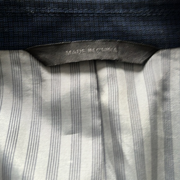 Banana Republic Navy blue blazer - Picture 3 of 11